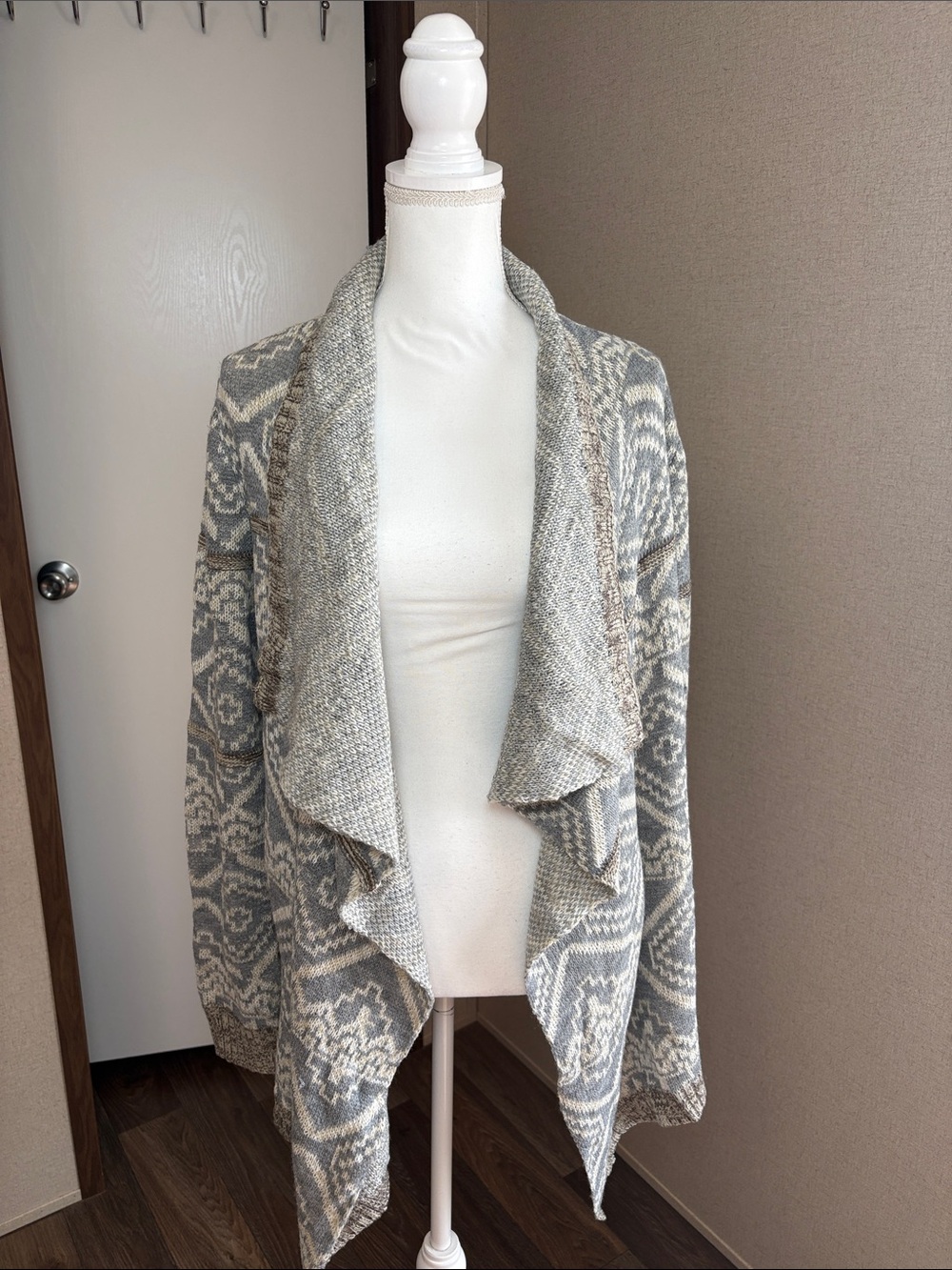 Blu Pepper Womens Waterfall Cardigan Sz L Gray Cream Southwestern Geometric Boho